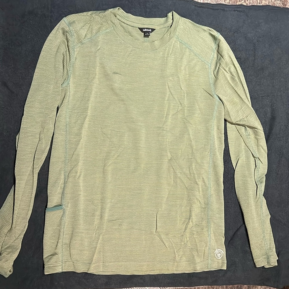 Allbirds men’s natural run long sleeve.